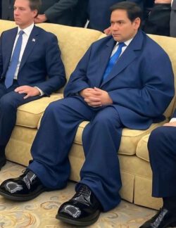 Des Kaisers neue Kleider